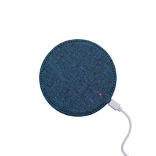 Carica l'immagine nel visualizzatore di Gallery, caricabatteria wireless personalizzati in rpet colore blu_blu 1195120 DET01