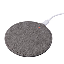 Carica l'immagine nel visualizzatore di Gallery, caricabatteria wireless da personalizzare in rpet colore grigio_grigio 1195120 DET04