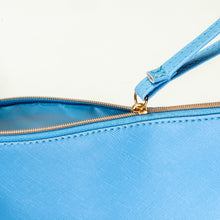 Carica l'immagine nel visualizzatore di Gallery, pochette e beauty case stampate con logo in pu colore celeste_azzurro 1195875 DET03