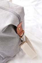 Carica l'immagine nel visualizzatore di Gallery, borsoni da viaggio da personalizzare in pet colore grigio_grigio 12296887 DET08