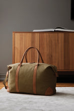 Carica l'immagine nel visualizzatore di Gallery, borsoni da viaggio promozionali in canapa riciclato, poliestere colore verde_verde 12296939 DET05