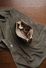 Carica l'immagine nel visualizzatore di Gallery, pochette e beauty case personalizzate in canapa riciclato, poliestere colore greige_grigio 12296941 DET06