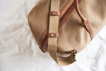 Carica l'immagine nel visualizzatore di Gallery, borsoni da viaggio pubblicitari in rpet, pu colore marrone_marrone 12297318 DET07