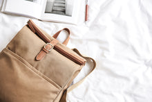 Carica l'immagine nel visualizzatore di Gallery, zaini porta PC pubblicitari in rpet, pu colore marrone_marrone 122327729 DET08