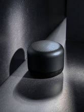 Carica l'immagine nel visualizzatore di Gallery, casse speaker bluetooth personalizzate in abs riciclato, alluminio riciclato colore grigio_grigio 121704704 DET07