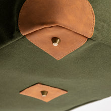 Carica l'immagine nel visualizzatore di Gallery, borsoni e sacche sportive promozionali in canvas riciclato colore verde-scuro_verde 1141394819 DET09