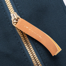 Carica l'immagine nel visualizzatore di Gallery, pochette e beauty case personalizzate in canvas riciclato colore blu_blu 1141394820 DET03