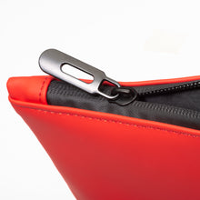 Carica l'immagine nel visualizzatore di Gallery, pochette e beauty case promozionali in pu colore rosso_rosso 1141394825 DET03