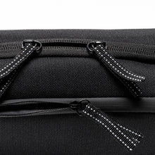 Carica l'immagine nel visualizzatore di Gallery, pochette e beauty case personalizzate in rpet colore nero_nero 1141395829 DET08