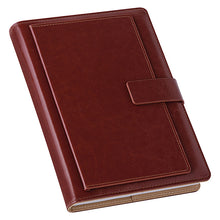 Carica l'immagine nel visualizzatore di Gallery, agenda con logo 2024 in ecopelle marrone 0416952672 VAR03