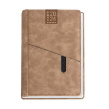 Carica l'immagine nel visualizzatore di Gallery, agenda pubblicitaria 2024 in poliuretano marrone 041687590 VAR05