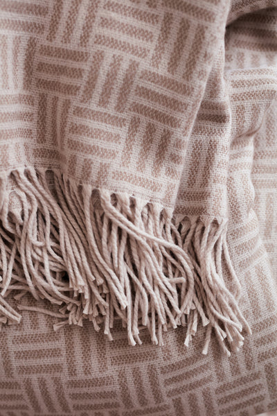 Carica l&#39;immagine nel visualizzatore di Gallery, plaid e coperte pubblicitari in acrilico colore marrone_marrone 122291171 DET09
