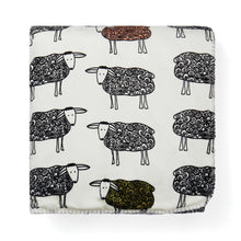 Carica l&#39;immagine nel visualizzatore di Gallery, plaid e coperte da personalizzare in poliestere colore bianco_bianco 1222524817 DET03
