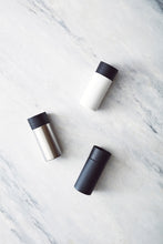 Carica l&#39;immagine nel visualizzatore di Gallery, tazze termiche e bicchieri con tappo da personalizzare in acciaio inossidabile colore bianco_bianco 1294223 DET07
