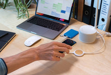 Carica l&#39;immagine nel visualizzatore di Gallery, caricabatteria wireless da personalizzare in abs, tpe colore bianco_bianco 121701942 DET07
