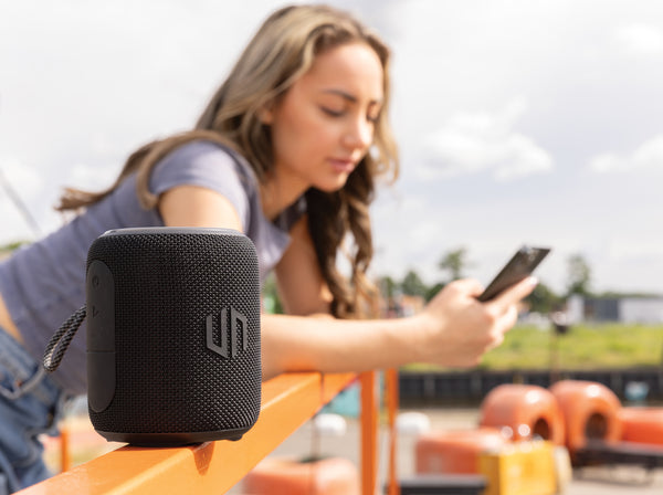 Carica l'immagine nel visualizzatore di Gallery, casse speaker bluetooth personalizzate in abs riciclato colore nero_nero 121704869 DET09
