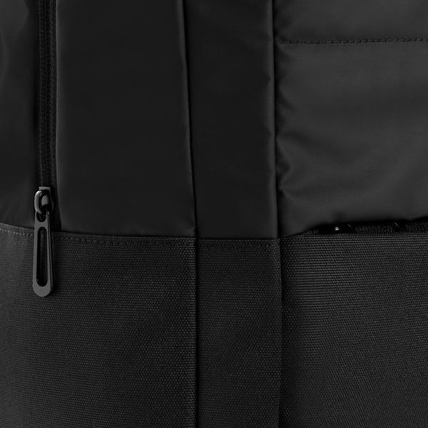 Carica l&#39;immagine nel visualizzatore di Gallery, zaini porta PC e da lavoro personalizzati in rpet, rpet colore nero_nero 121748047 DET08
