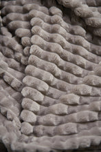 Carica l&#39;immagine nel visualizzatore di Gallery, plaid e coperte da personalizzare in rpet, pu colore grigio_grigio 12295757 DET08
