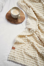 Carica l&#39;immagine nel visualizzatore di Gallery, plaid e coperte personalizzati in rpet, pu colore beige_naturale 12295757 DET07
