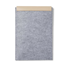 Carica l&#39;immagine nel visualizzatore di Gallery, custodie per PC e tablet personalizzate in feltro riciclato, pu colore grigio_grigio 122350527 DET04
