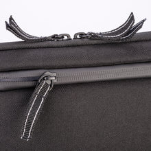 Carica l&#39;immagine nel visualizzatore di Gallery, pochette e beauty case personalizzate in rpet colore nero_nero 1141395820 DET08
