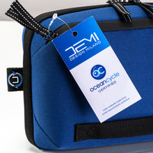 Carica l&#39;immagine nel visualizzatore di Gallery, pochette e beauty case personalizzate in rpet colore blu_blu 1141395829 DET06
